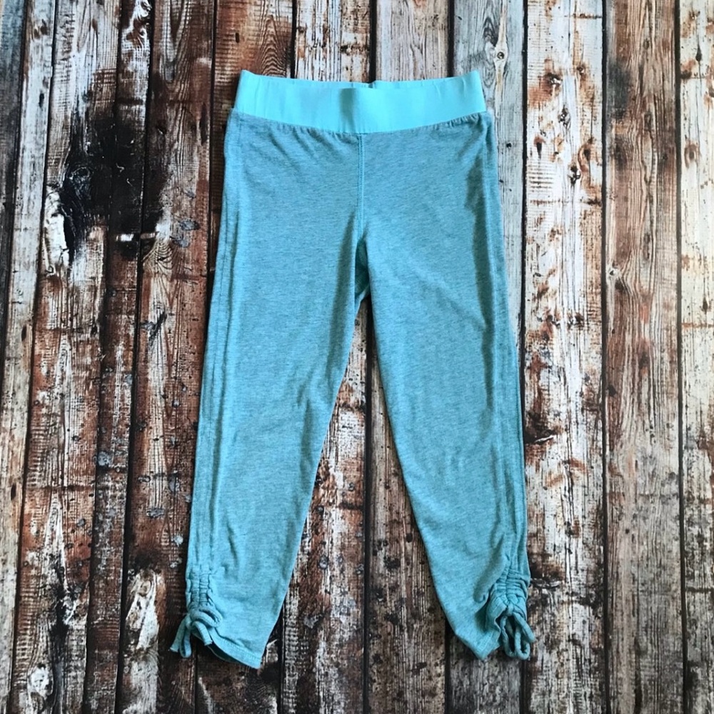 Ragdoll & Rockets Blue Capri Rouched Yoga Leggings